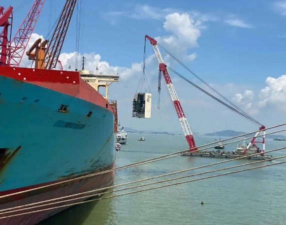 Scrubber Lifting during Drydock